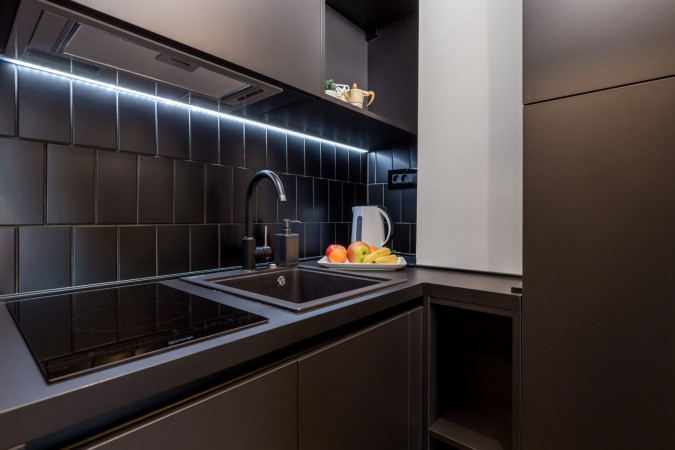 SOBA ARTQART BLACK, Apartmani Art Quart Rijeka